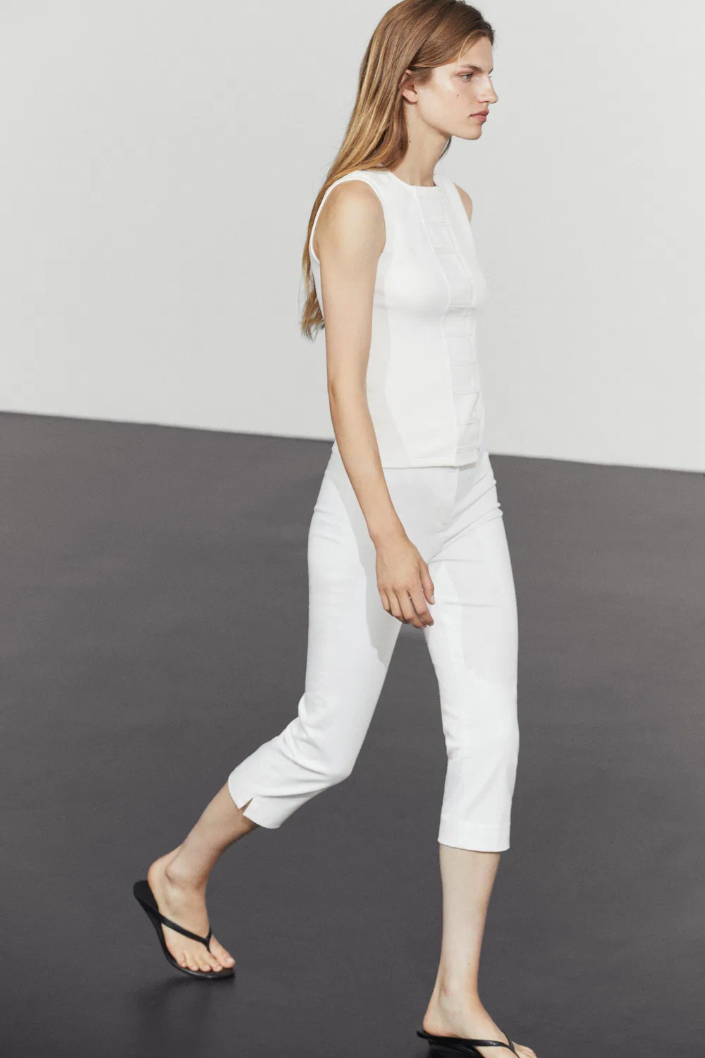 Футболка Massimo Dutti с нагрудником, кремовая — фото 3