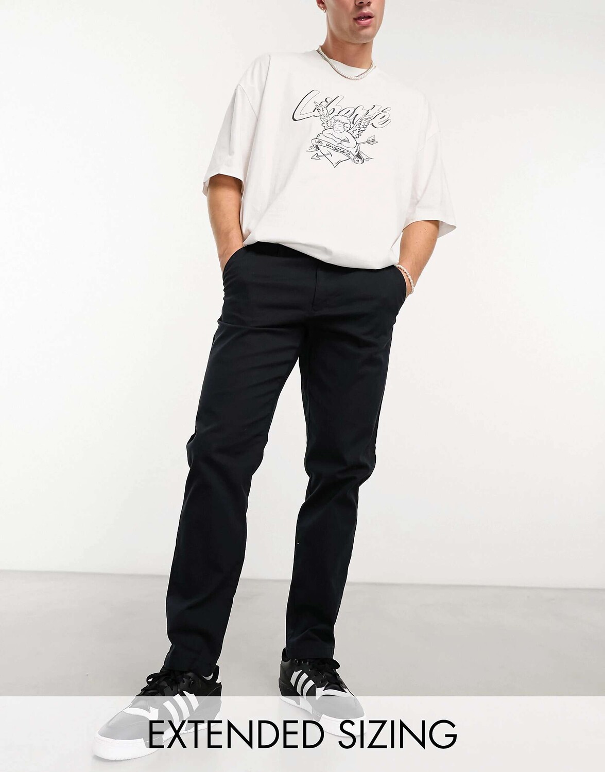 

Черные зауженные брюки чинос ASOS