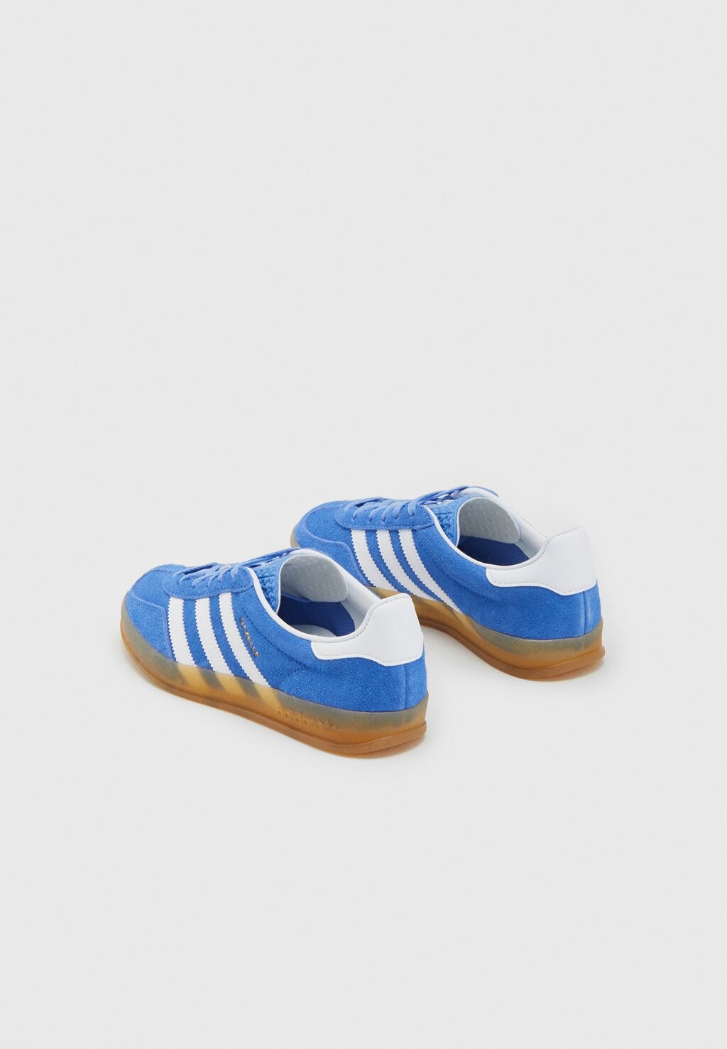 Кроссовки Gazelle Indoor adidas Originals, синее облако-фьюжн, белое золото, металлик