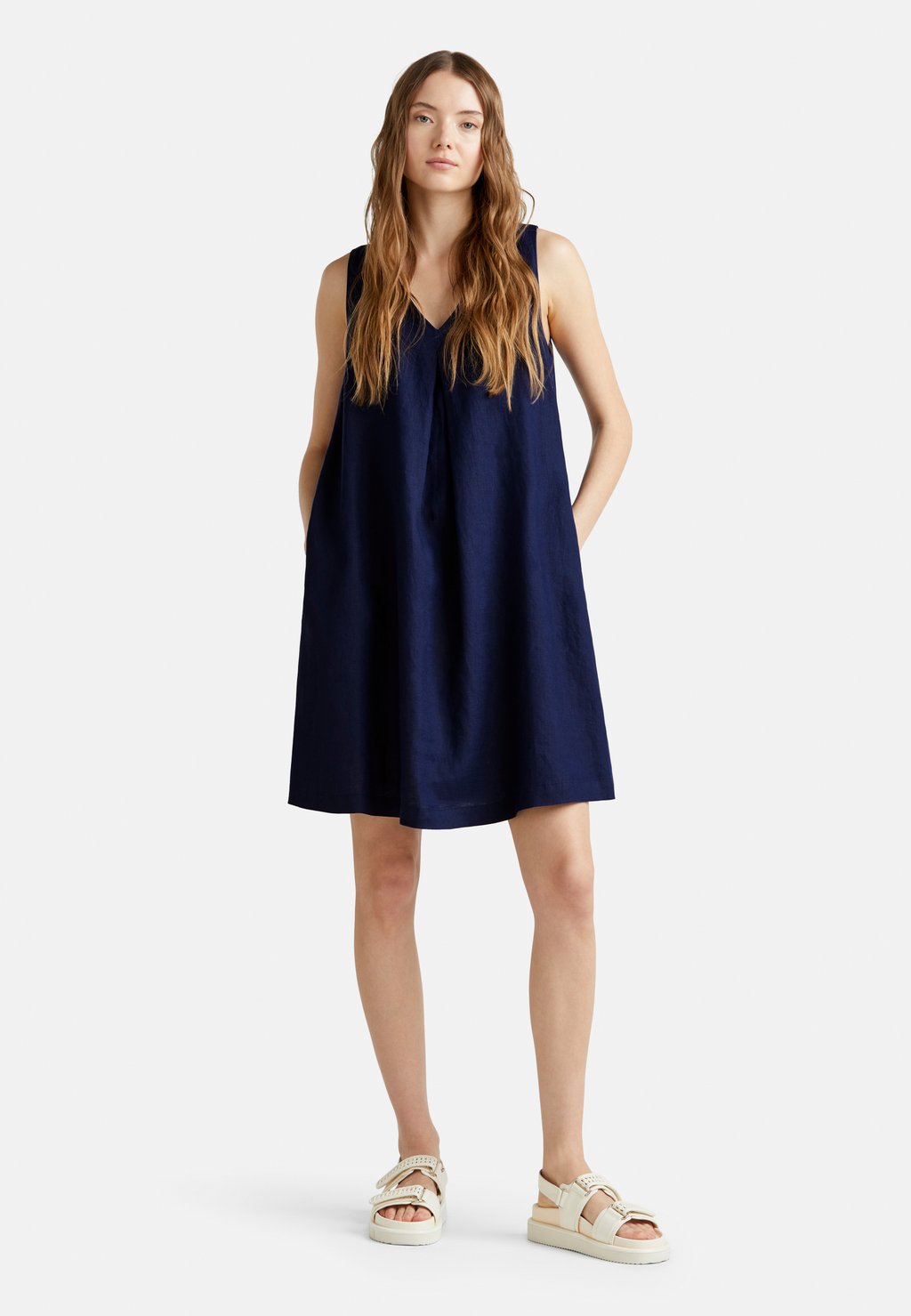 

Повседневное платье SLEEVELESS United Colors of Benetton, темно-синий