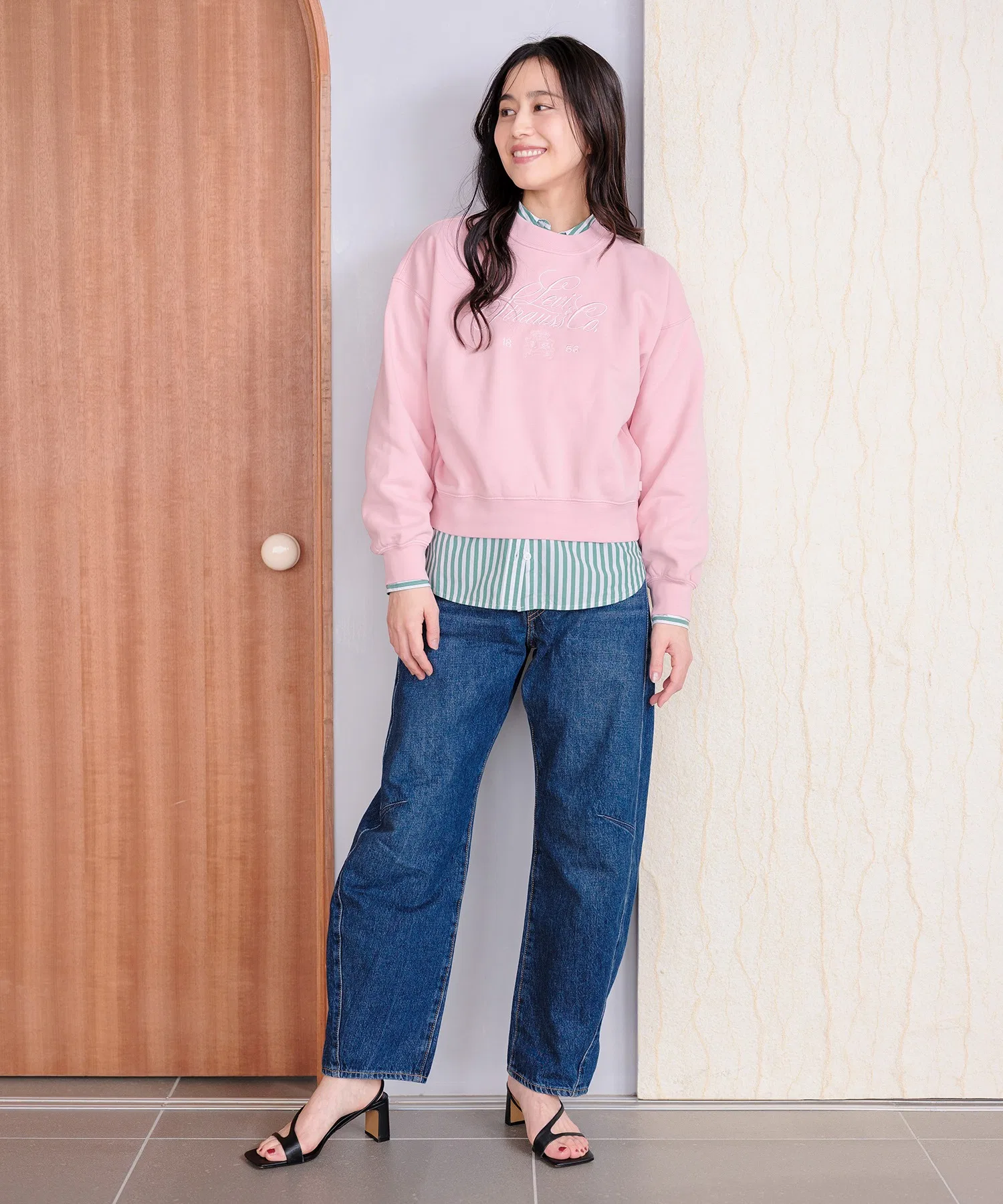 Джинсы Levi's CINCH Barrel, цвет Medium Indigo — фото 4