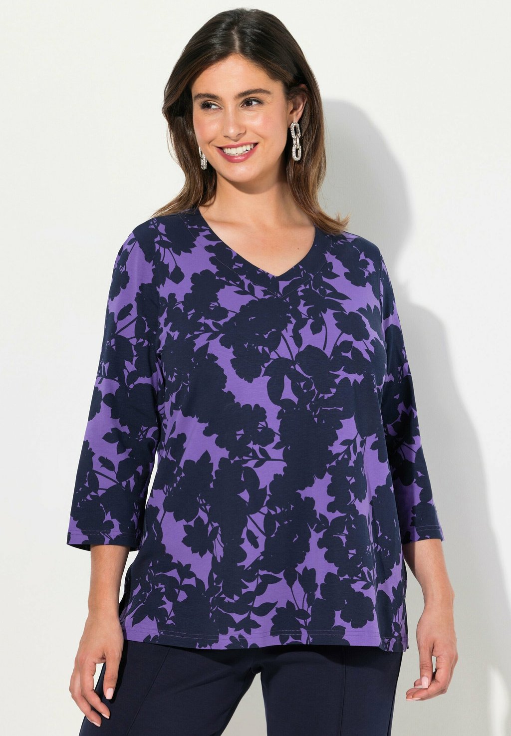 

Топ с длинными рукавами FLORAL SILHOUETTE 3/4 SLEEVE Ulla Popken, фиолетовый