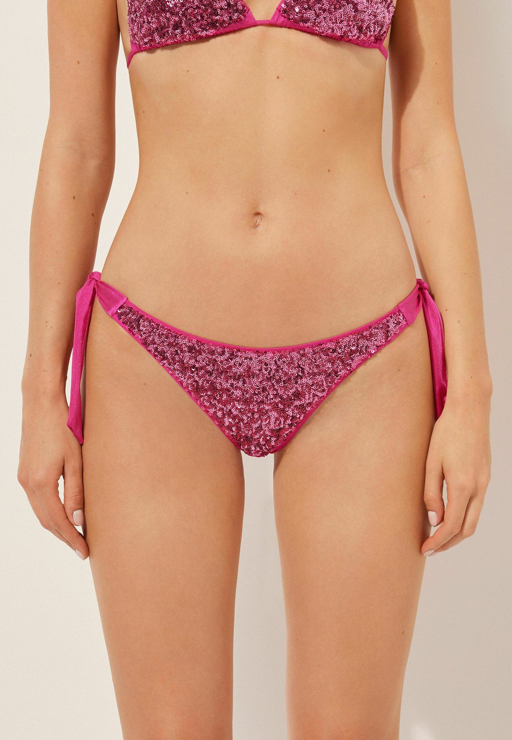 

Плавки бикини HYPNOTIC Calzedonia, цвет Rosa E Glowing Surface Royal Fuchsia