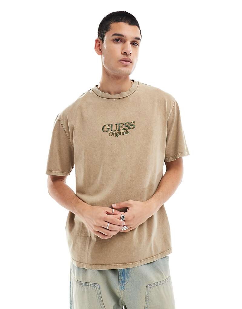 

GUESS Originals – коричневая футболка с надписью-логотипом