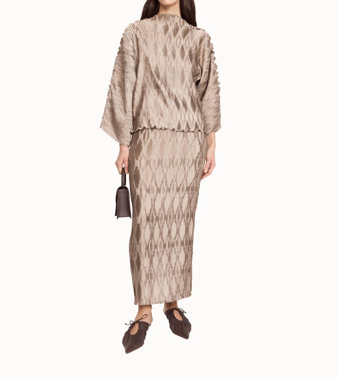 

Женский топ Tralluman цвета Cobblestone By Malene Birger, Cobblestone