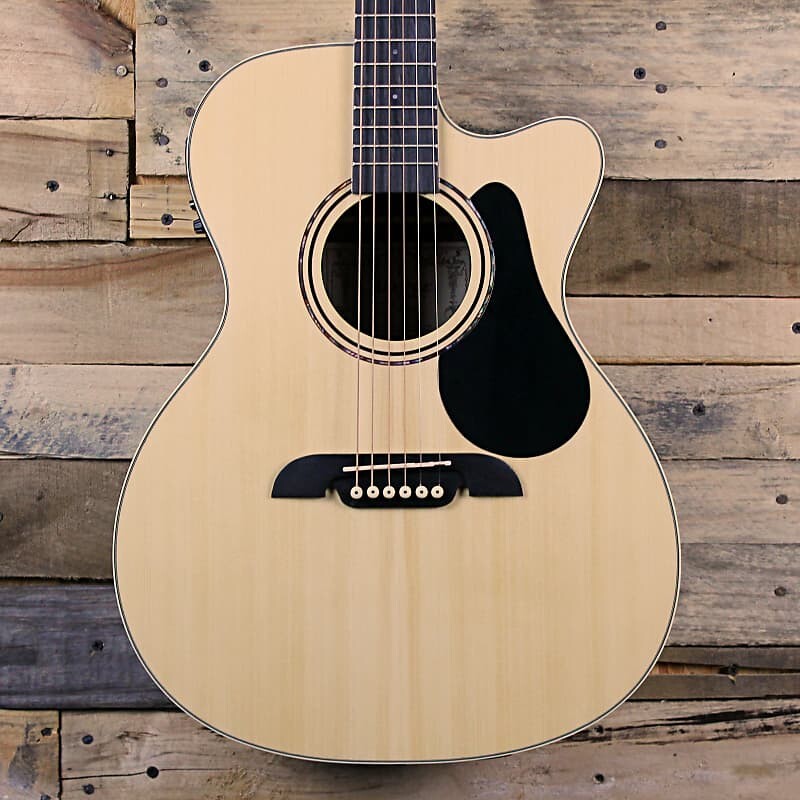 

Акустическая гитара Alvarez RF26CE Regent OM/Folk