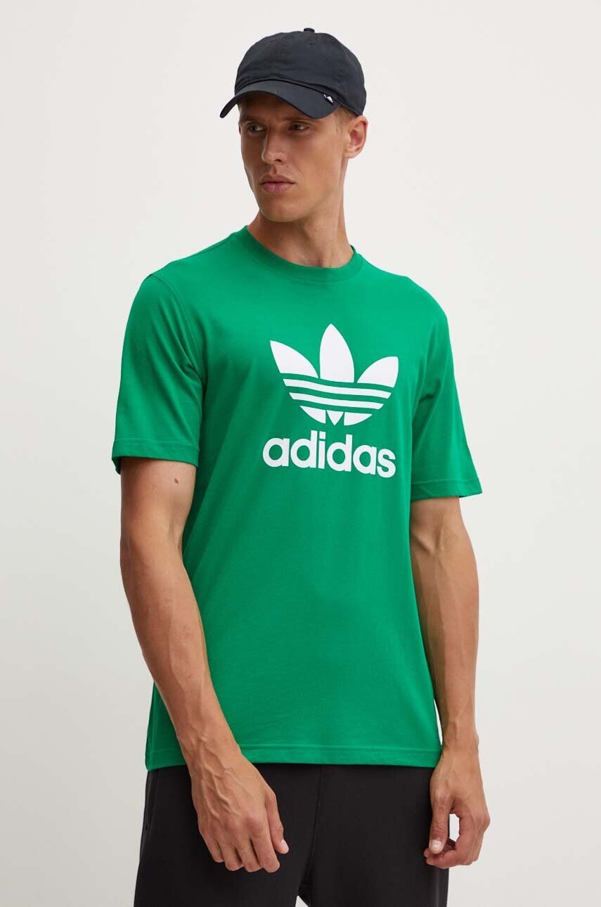 

Хлопковая футболка adidas Originals, зеленый