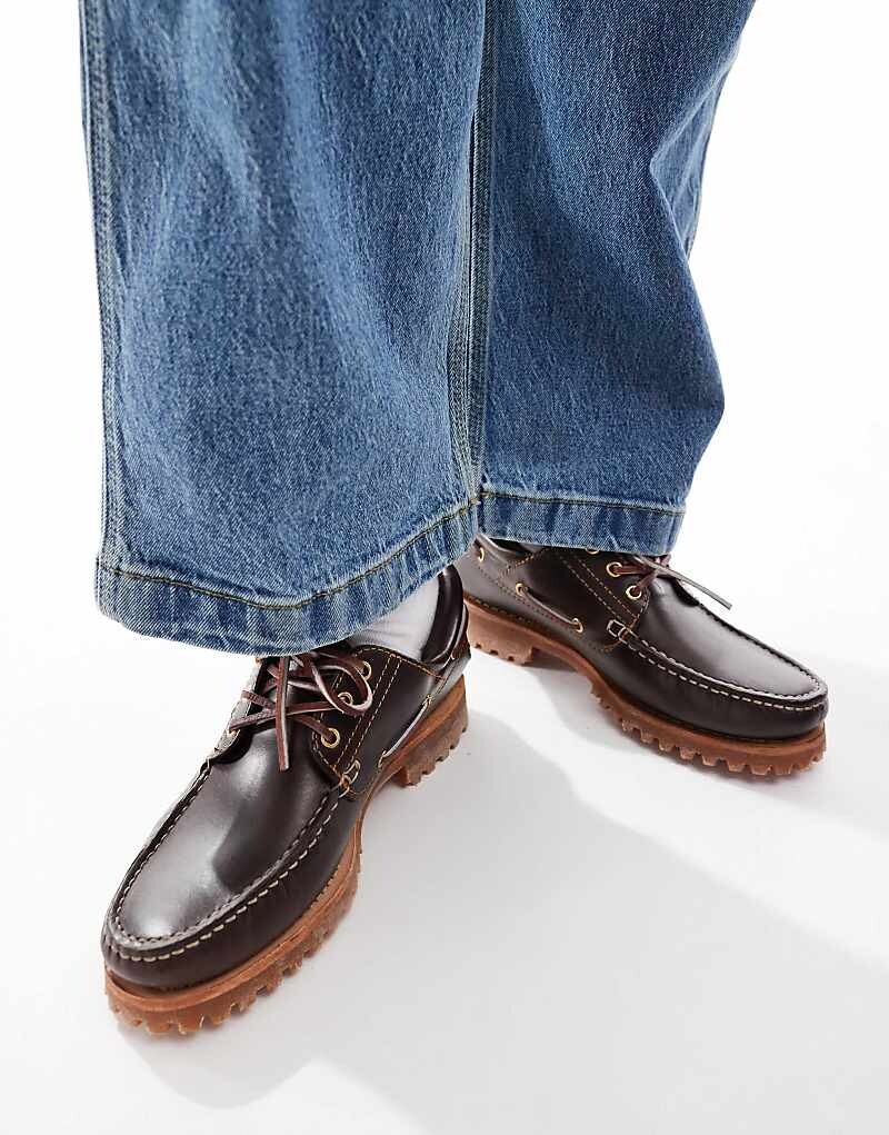 

Коричневые оригинальные туфли-лодочки с тремя люверсами Timberland