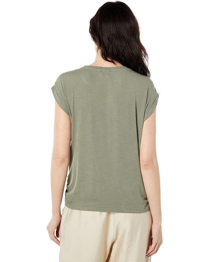 

Футболка Vince Camuto Short Sleeve Knot Front Rib Tee, цвет Antique Green