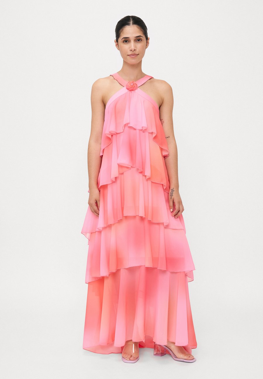

Платье Vero Moda Petite VMFELICIA RUFFLE MAXI DRESS, Cherry Blossom/Light Pink
