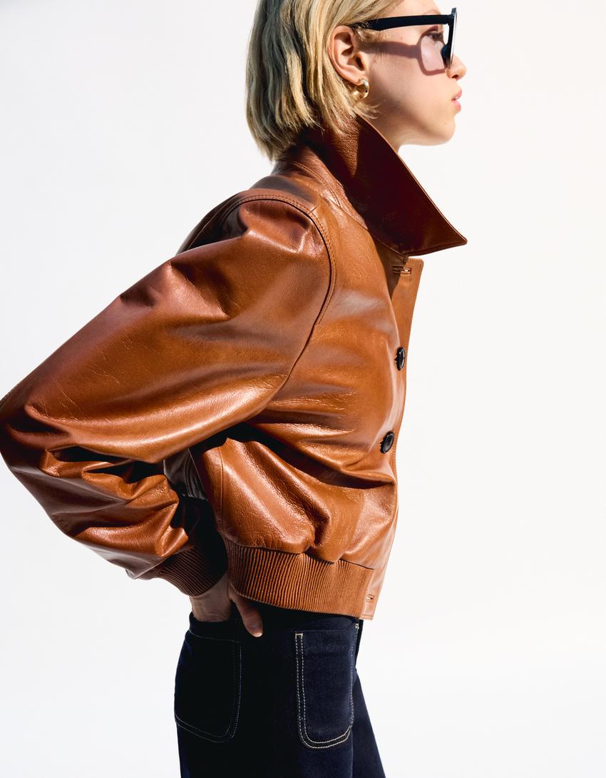 

Кожаная куртка Bershka, коричневый