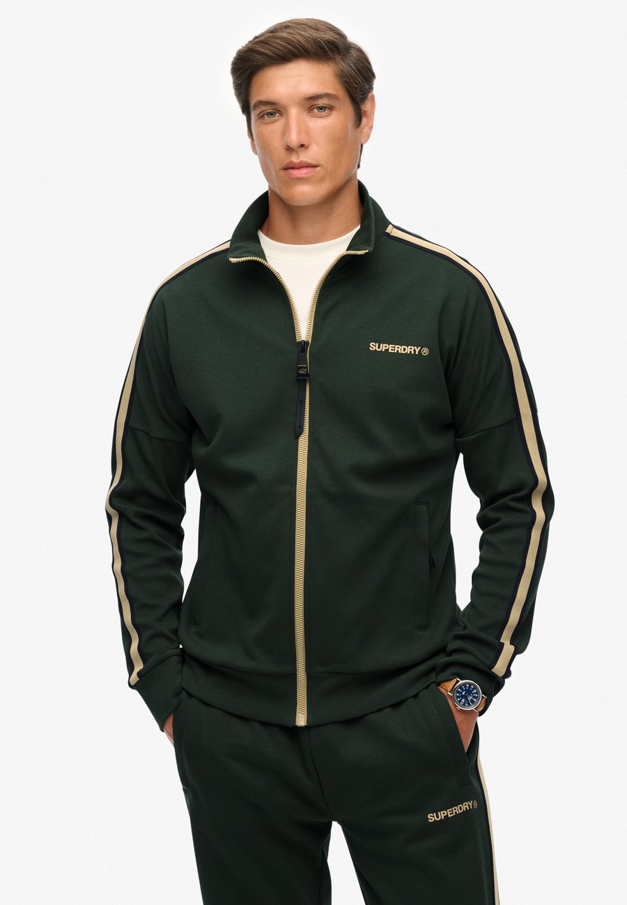 

Толстовка Superdry & Co TECH CULT LOOSE TRACK, Deep Forest Green/Dark Green