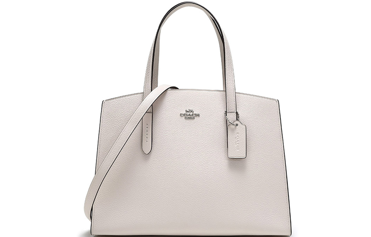 

Кожаная женская сумка Чарли с одним плечевым ремнем белого цвета COACH