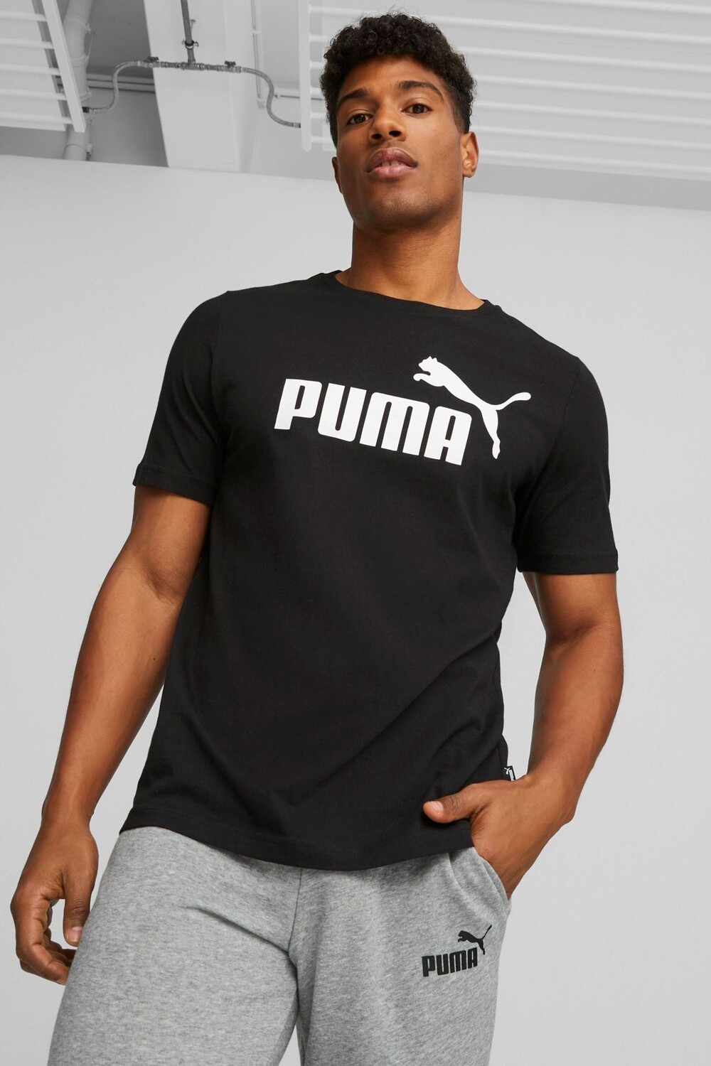 

Футболка с логотипом Puma, черный