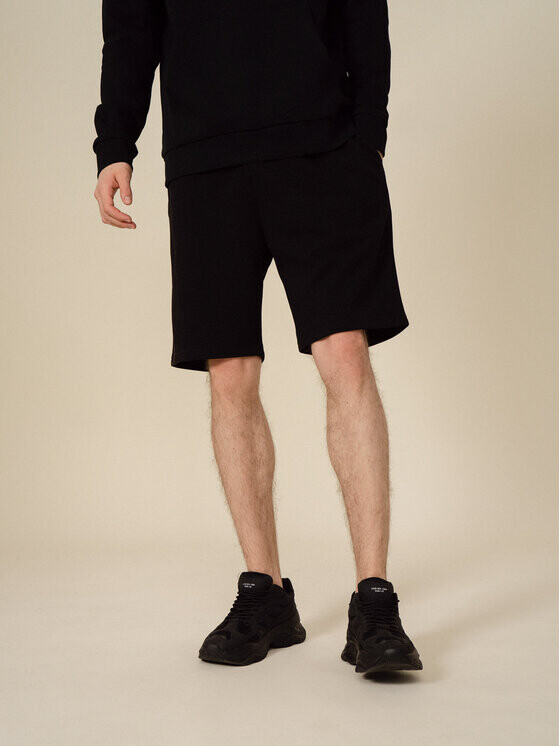 

Спортивные шорты regular fit Outhorn, черный