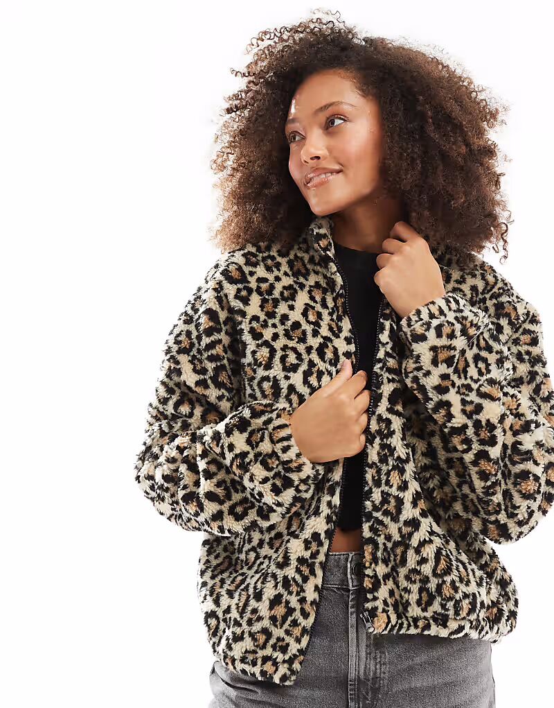 

Толстовка ASOS DESIGN Borg с леопардовым принтом и застежкой-молнией