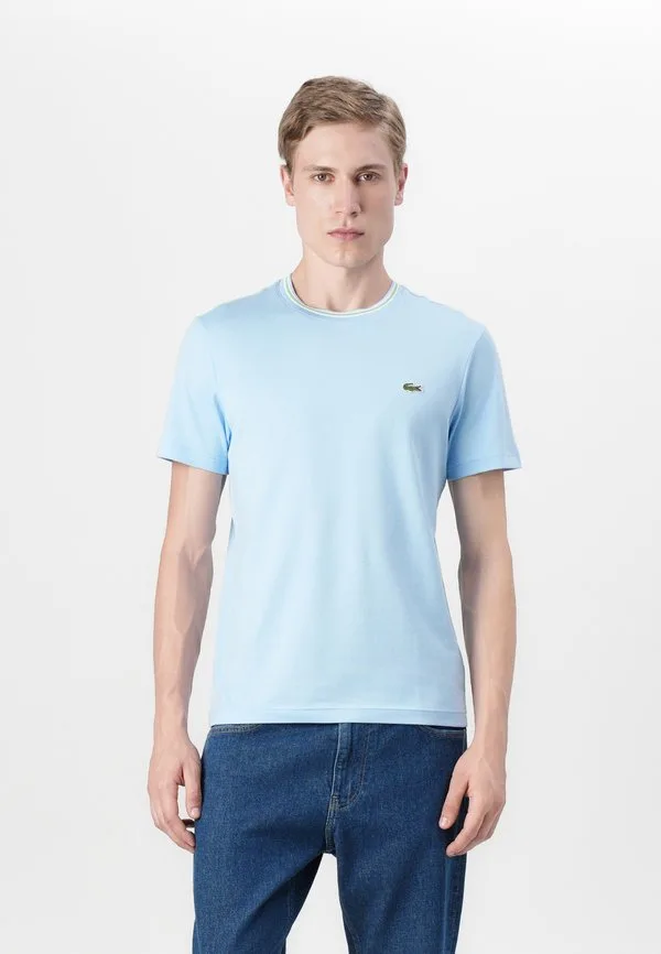 Простая футболка Lacoste, Overview