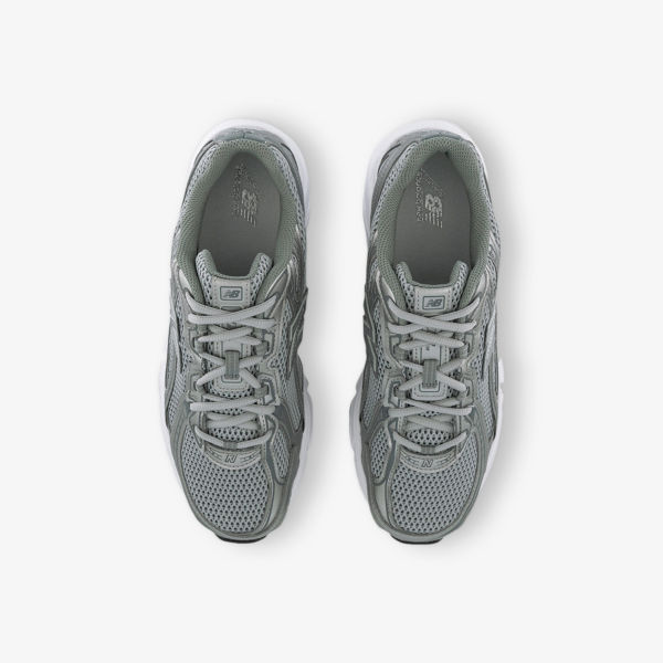 Кроссовки New Balance 740 v2 низкие сетчатые, серый — фото 2