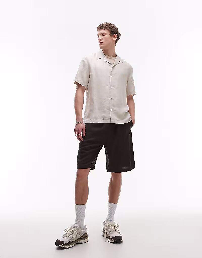 

Широкие льняные шорты Topman черного цвета