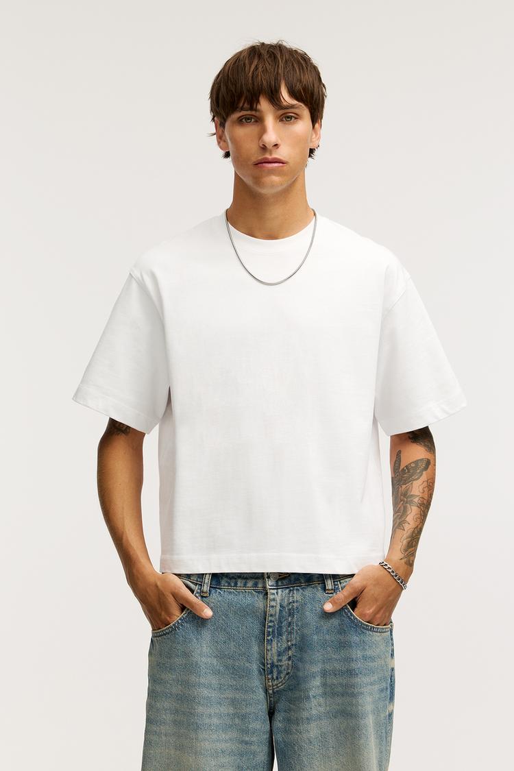 

Укороченная футболка Pull And Bear, белый