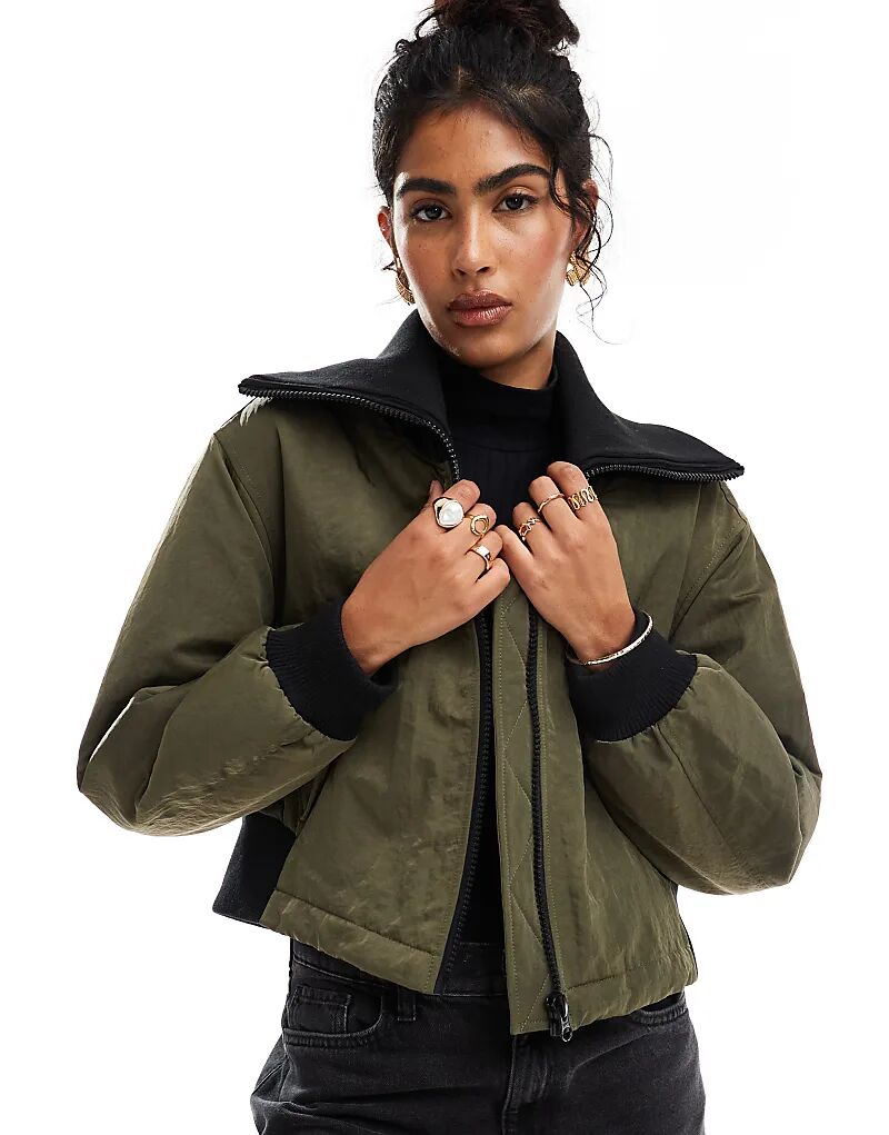 

Повседневная куртка с воротником-стойкой цвета хаки ASOS DESIGN