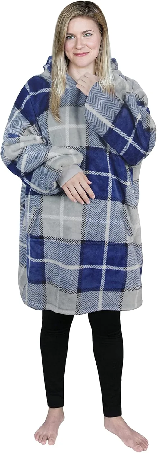 

Fashion by Mirabeau Oversized Blanket Pullover (Mountain Lake Plaid)