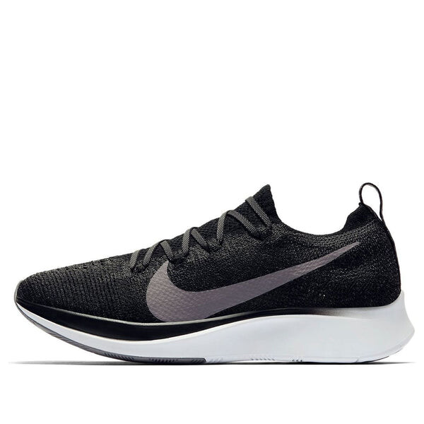

Кроссовки zoom fly flyknit Nike, черный