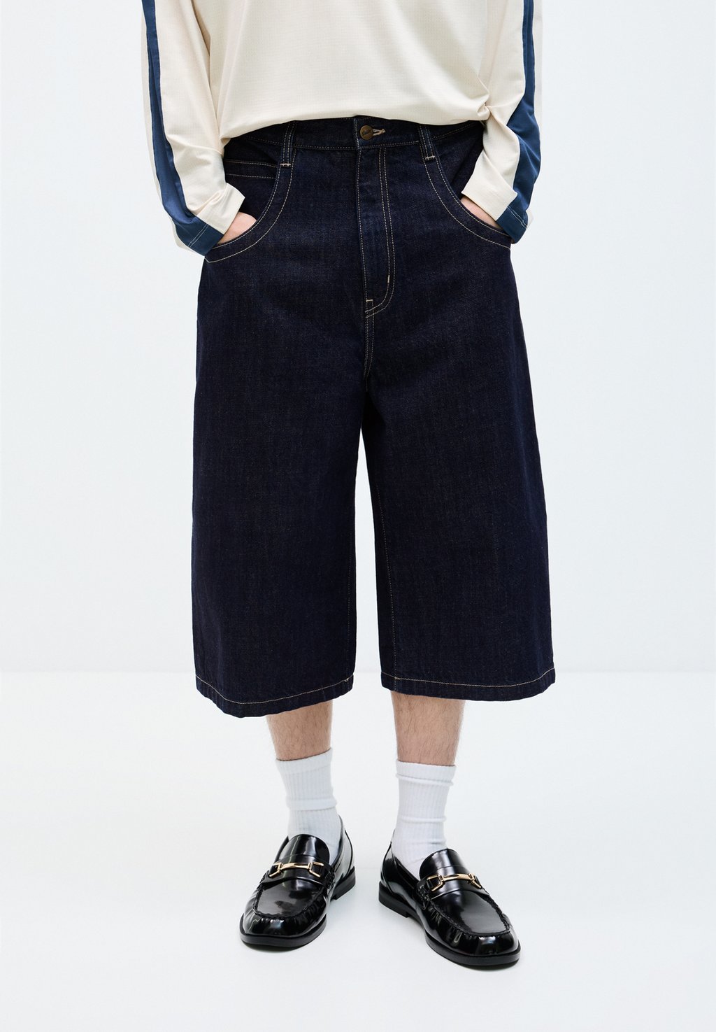 

Джинсовые шорты PULL&BEAR, темно-синий