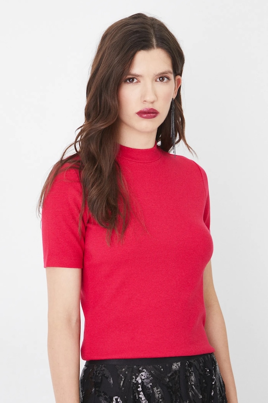 

Футболка Medicine, красный