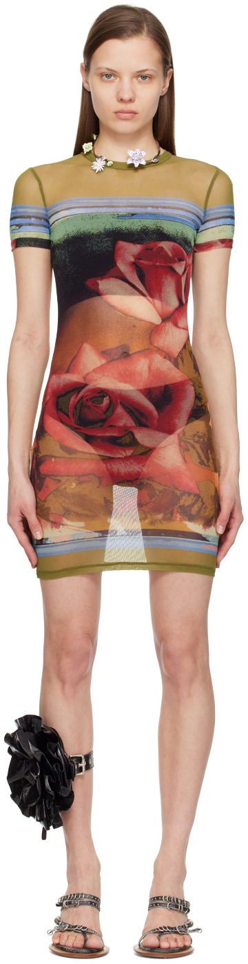 

Красные и зеленые розы в платье Jean Paul Gaultier