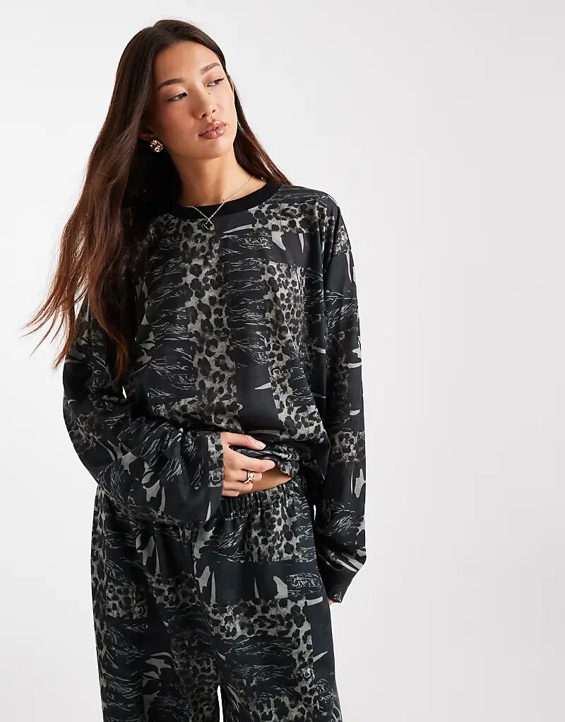 

Лонгслив с длинным рукавом COLLUSION с принтом «стирающийся тигровый камуфляж»