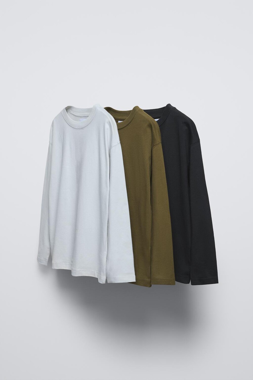

Упаковка из 3 однотонных футболок ZARA, хаки