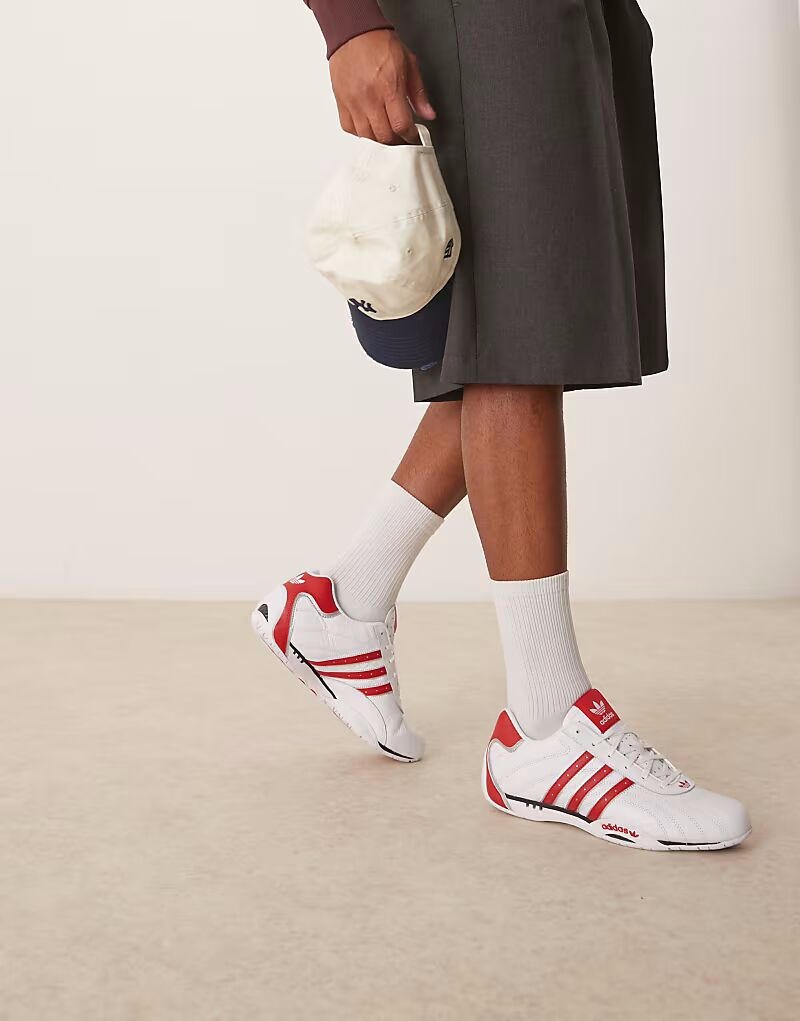 

Adidas Originals - Adracer Low - Кроссовки белого и красного цвета
