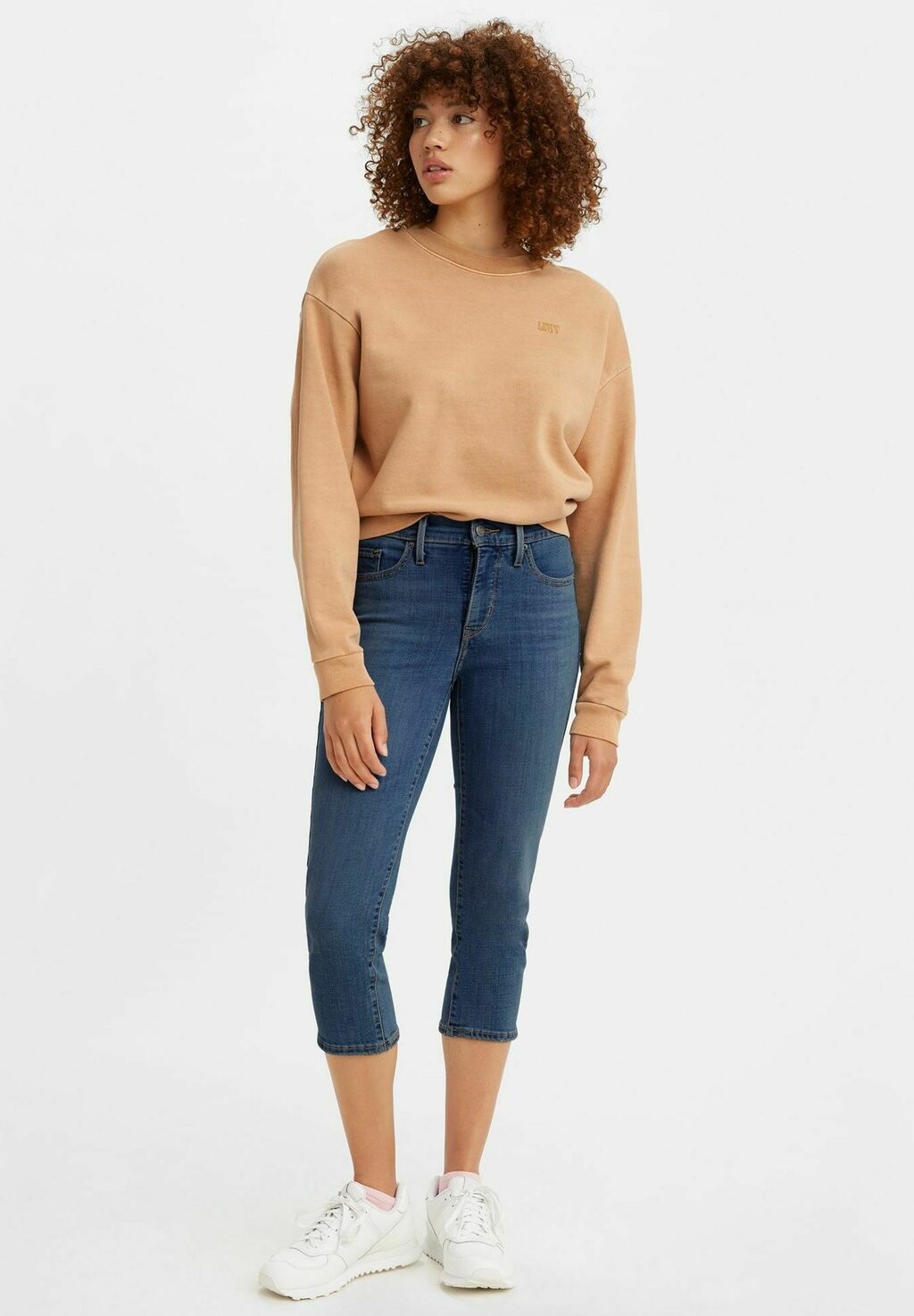 

Джинсовые шорты SHAPING CAPRI Levi's®, темно-синий