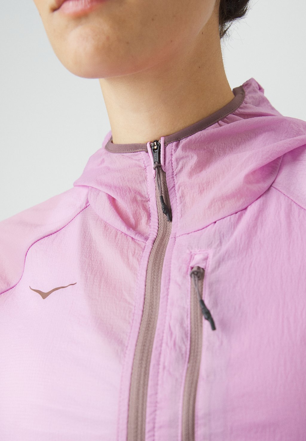 

Куртка для бега SKYFLOW JACKET HOKA, розовый