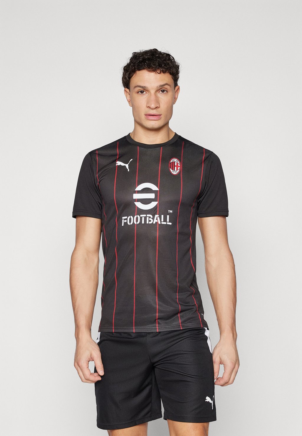 

Спортивная футболка AC MILAN PREMATCH Puma, черный