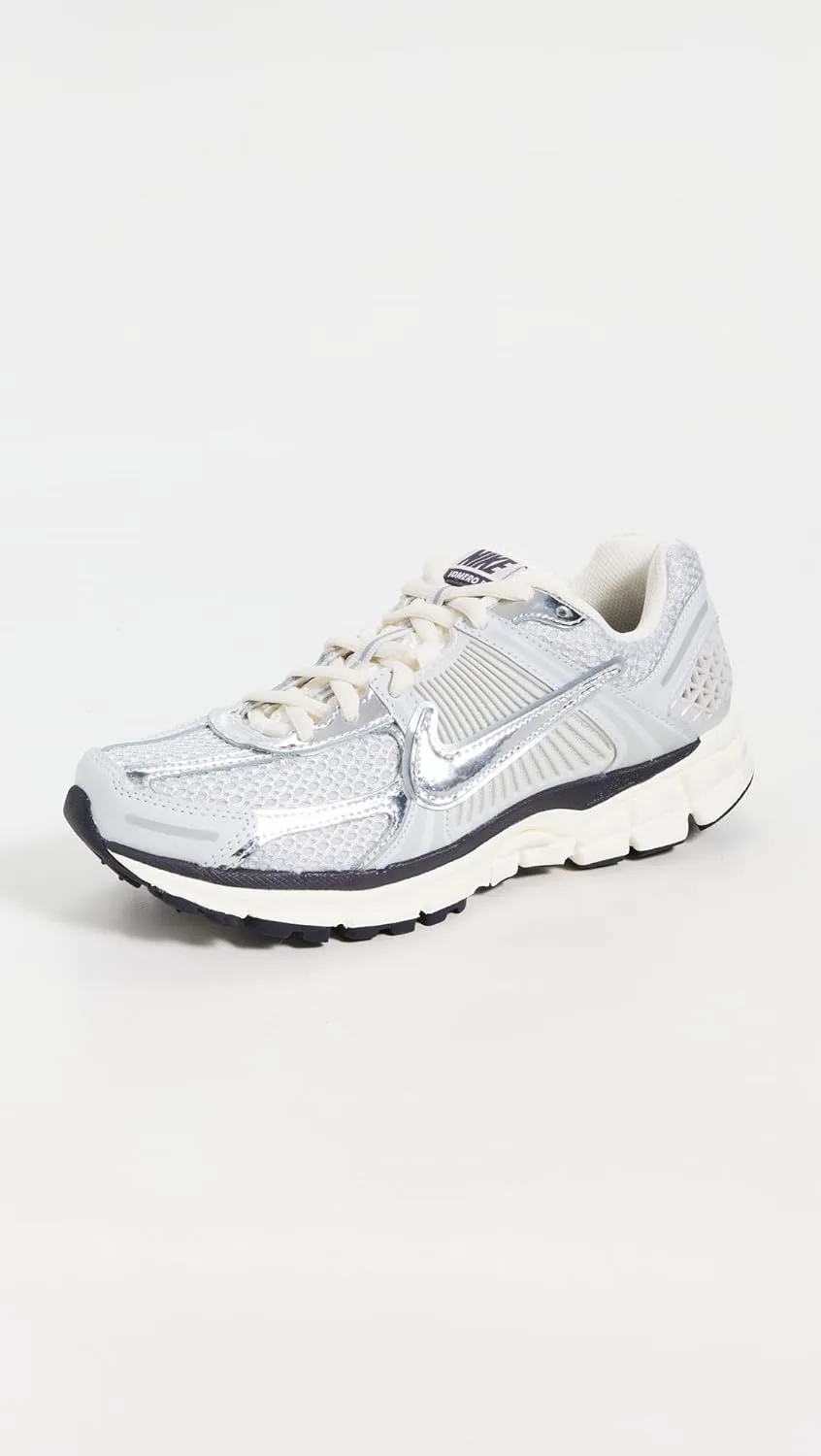 Женские кроссовки Nike W Zoom Vomero 5 M, серый/серебристый — фото 3