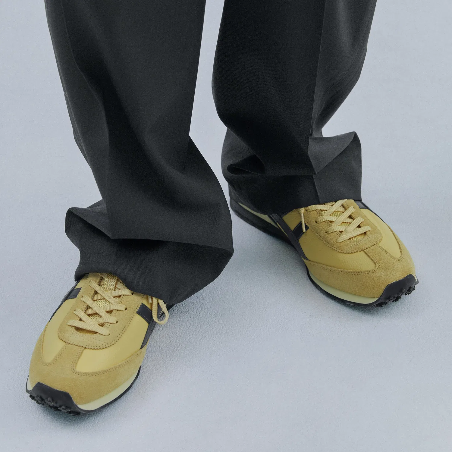 Мужские низкие кеды EDR 78 цвета хаки/оливковый от Onitsuka Tiger — фото 3