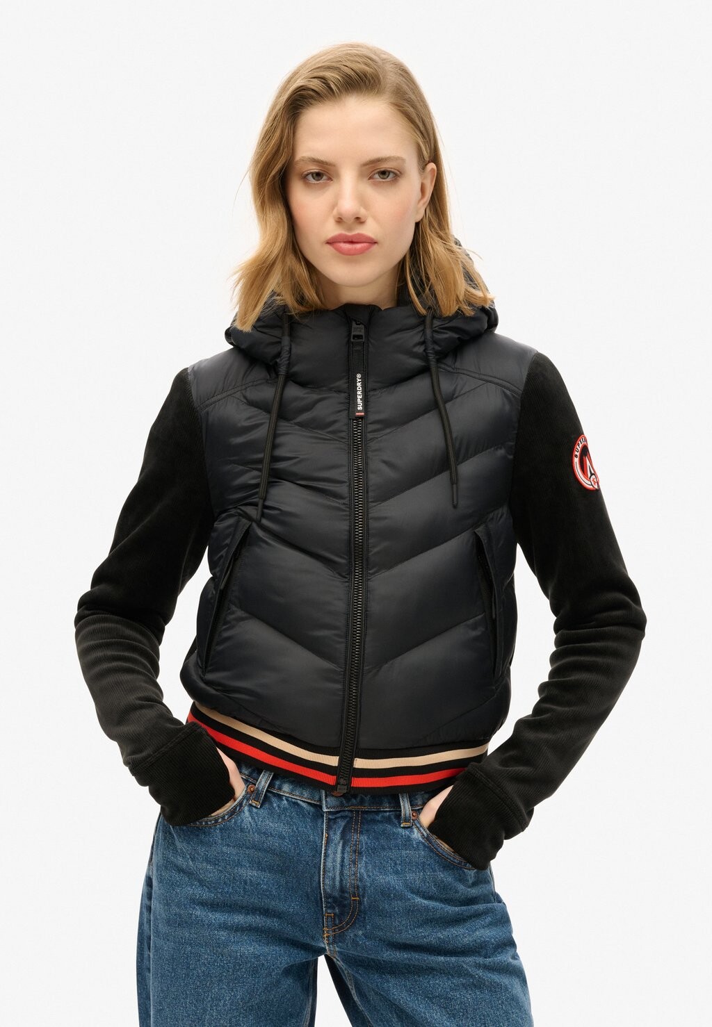 

Зимняя куртка Superdry, черный