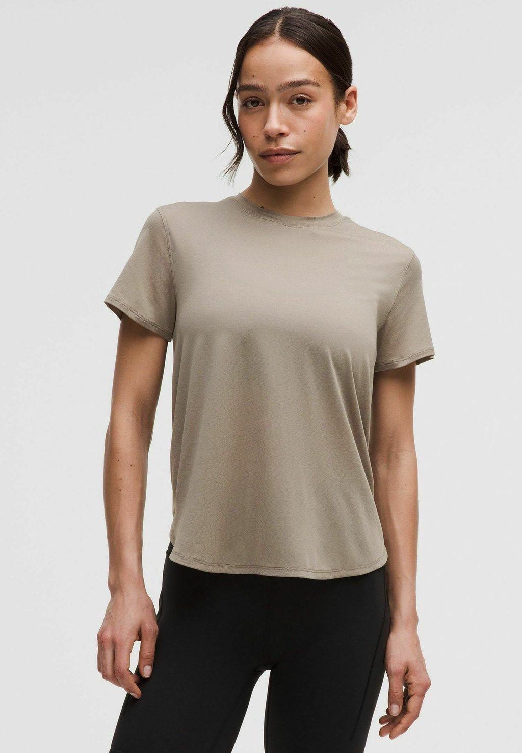 

Базовая футболка LIGHTWEIGHT SPLIT-BACK TRAINING lululemon, хаки