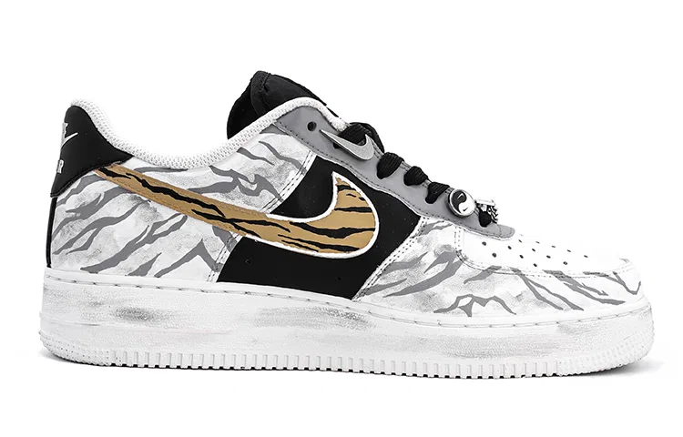 Кроссовки Nike Air Force 1 '07 PRM Tiger — фото 3