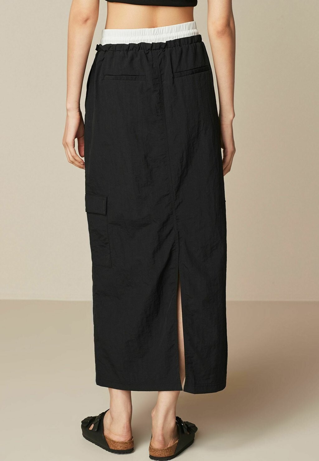 

Юбка макси Contrast Waistband-Regular Fit Next, черная