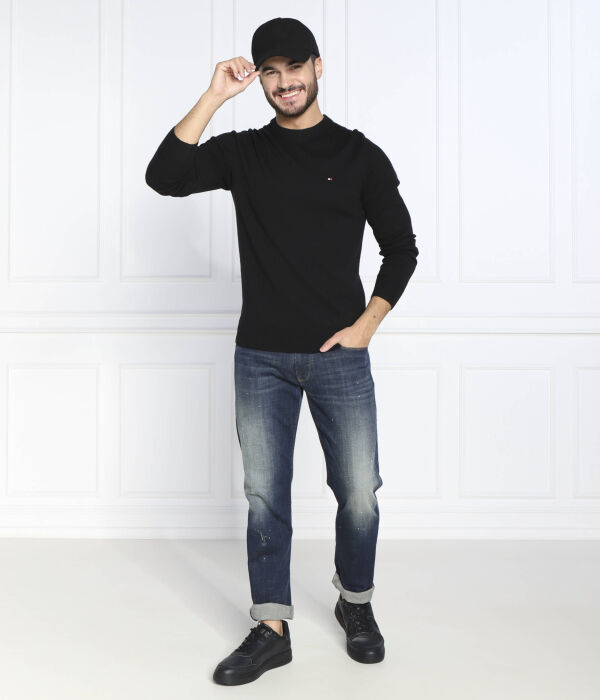 Свитер мужской Tommy Hilfiger Regular Fit, черный — фото 2