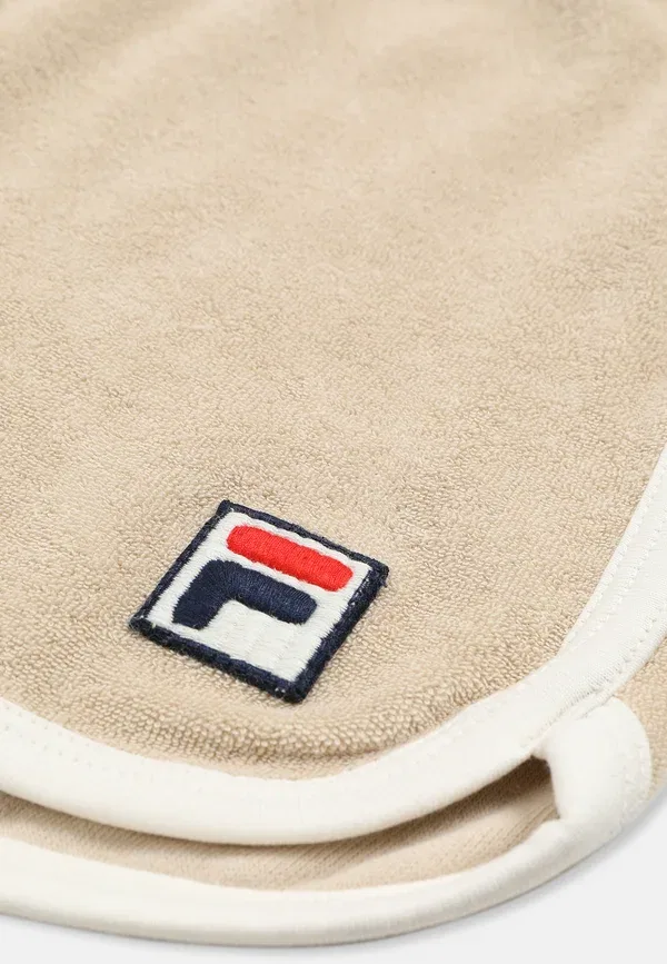 Одежда Fila Calci Relaxed Toweling Shorts, белый перец — фото 3