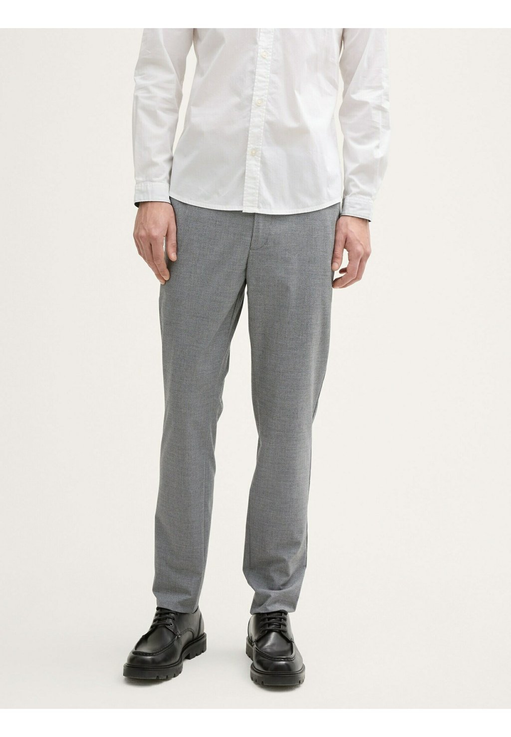 

Чиносы ULTRALIGHT TRAVIS TOM TAILOR, серый