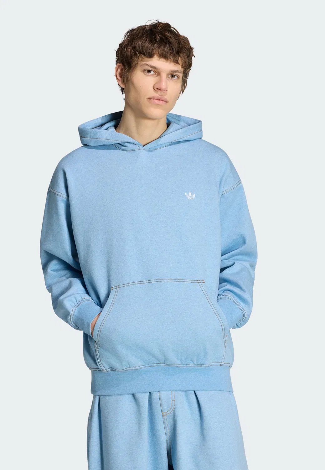 Толстовка Adidas Originals Trefoil Essentials светло-голубого цвета — фото 2