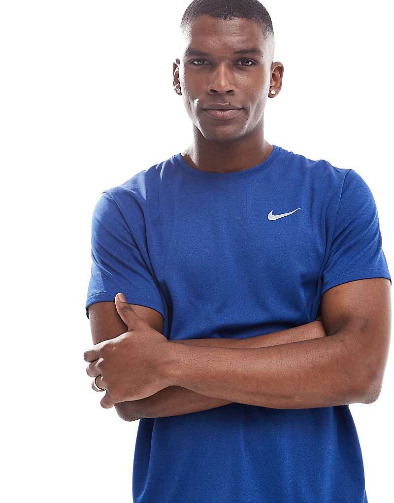 

Ярко-синяя футболка Nike Running Miler Dri-FIT