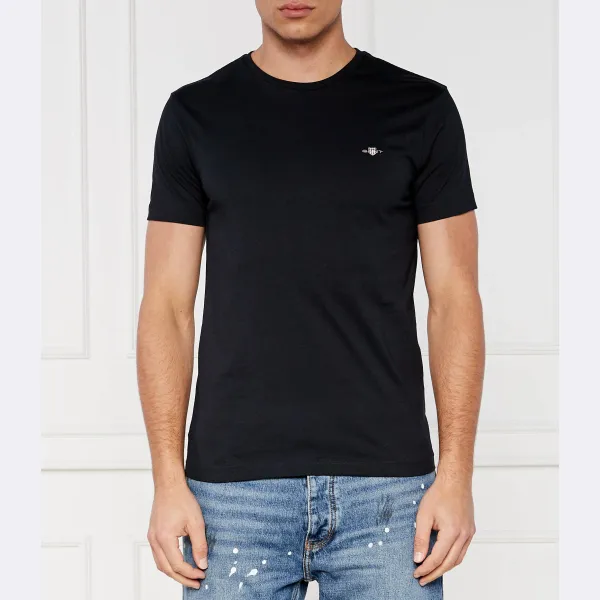 

Футболка узкого кроя со щитом Gant, черный