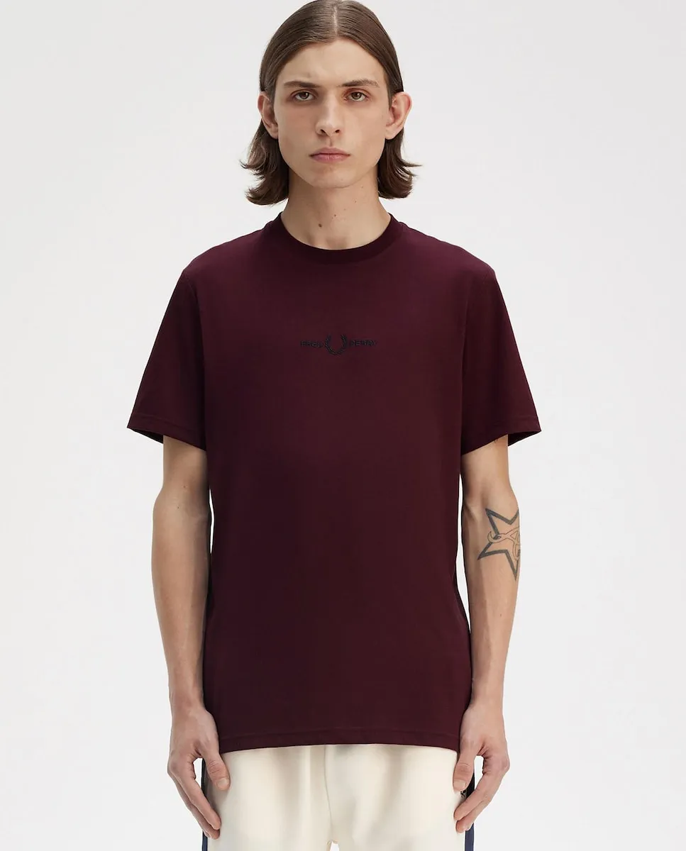 

Футболка мужская с короткими рукавами и круглым вырезом Fred Perry, гранатовый