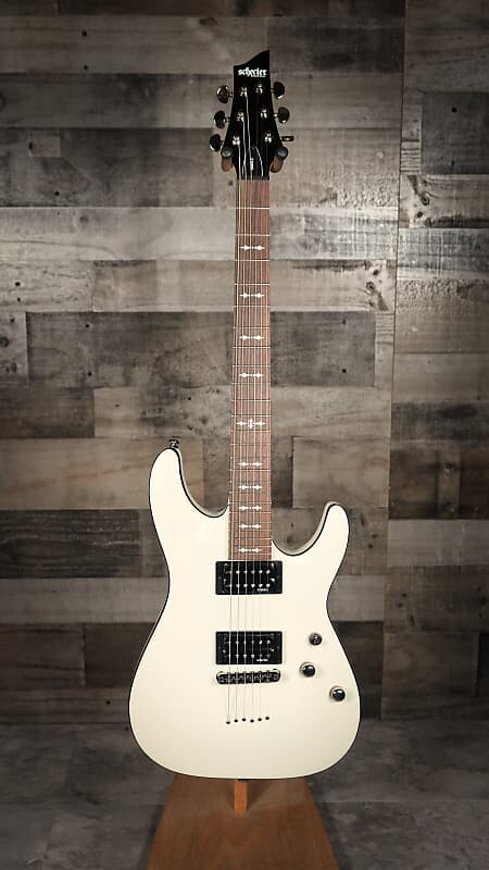 

Электрогитара Schecter Omen-6 Vintage White